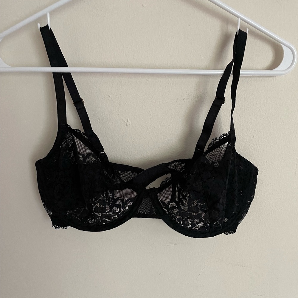 Natori Black Lace Bra 34DD